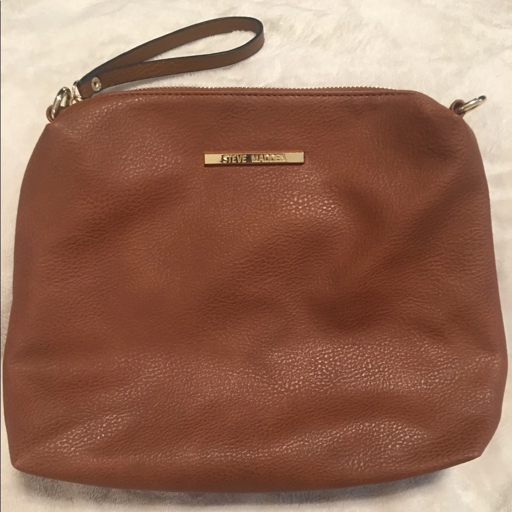 Steve Madden Medium Size Zipper Clutch in Cognac Wristlet Style